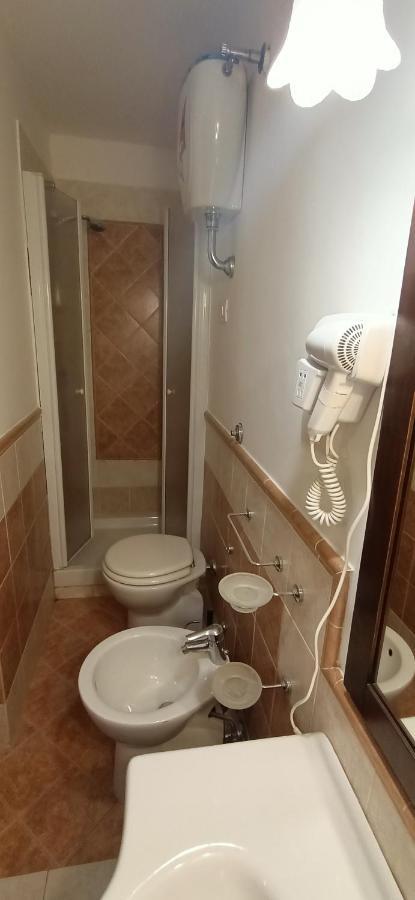 La Pigna Sbarazzina Apartment Rocca di Cambio Exterior photo